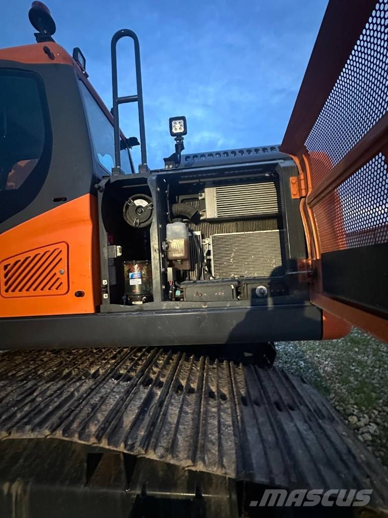 Develon DX 160 LC-7-HT حفارات زحافة
