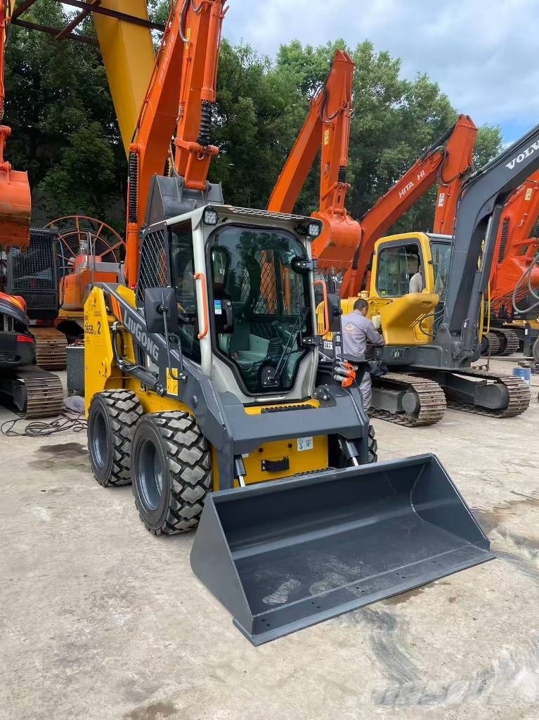LiuGong 365 B Skid steer loaders