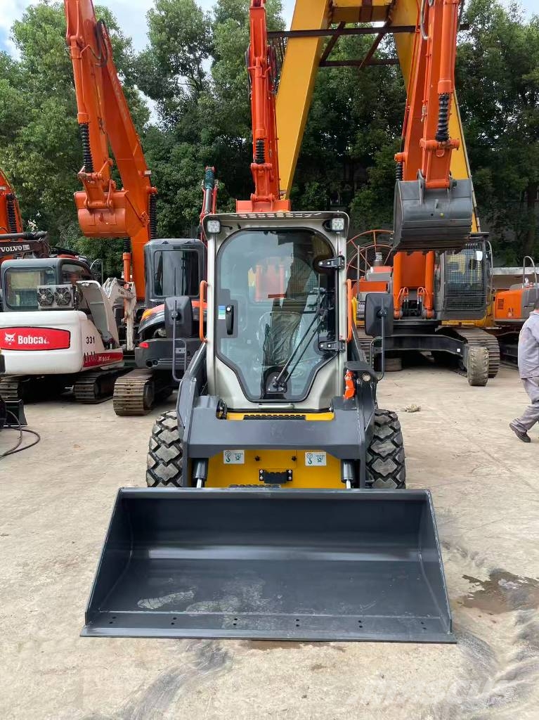 LiuGong 365 B Skid steer loaders