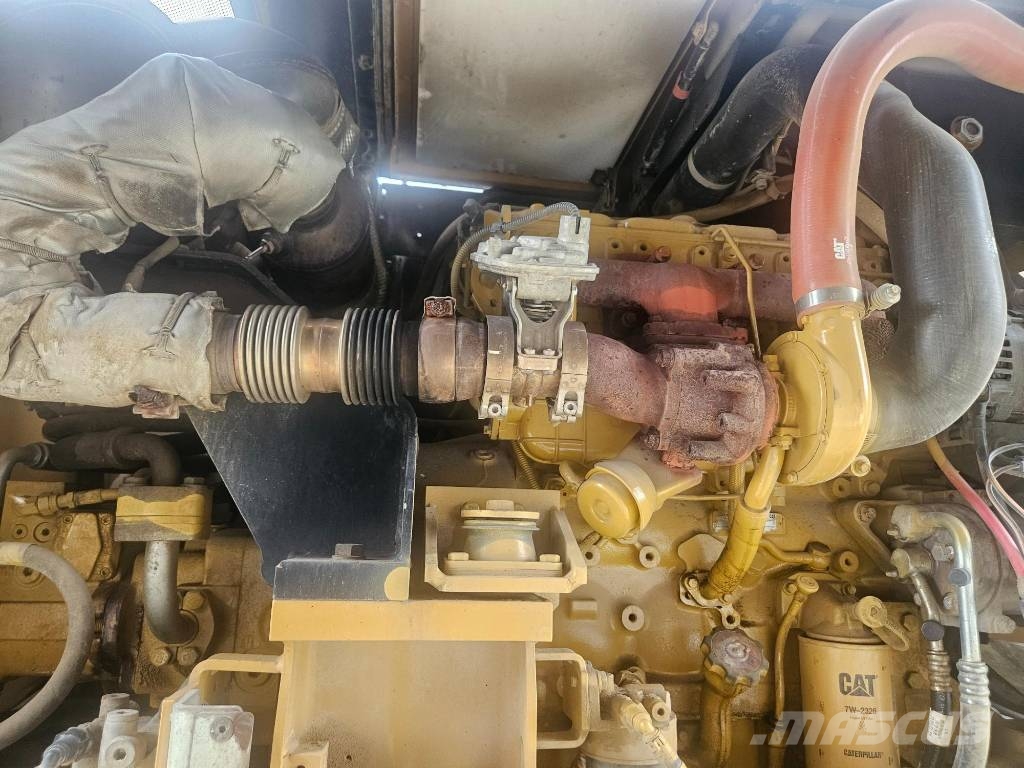 CAT M314F حفارات بعجل
