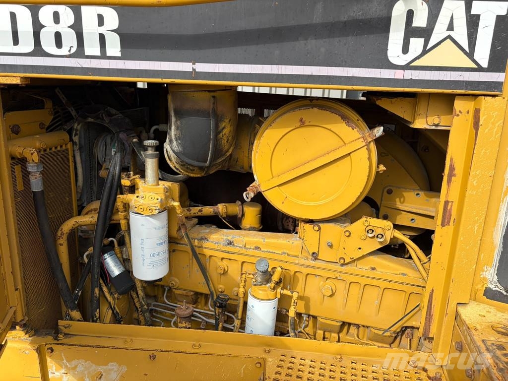 CAT D8R 履帶推土機