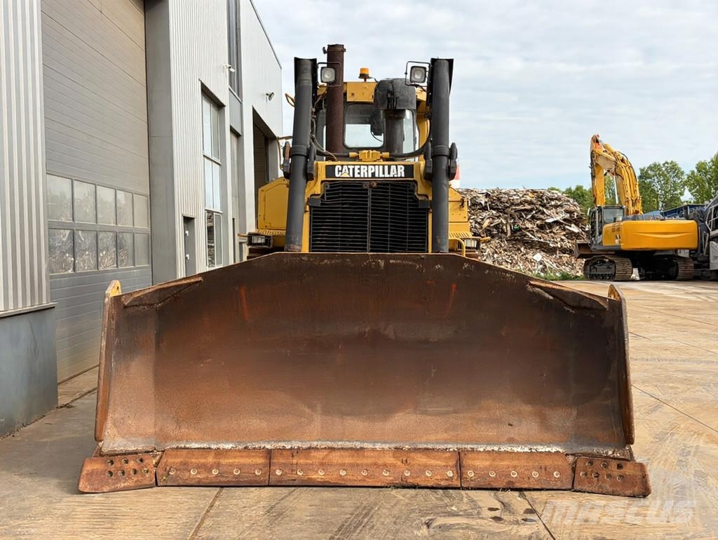 CAT D8R 履帶推土機