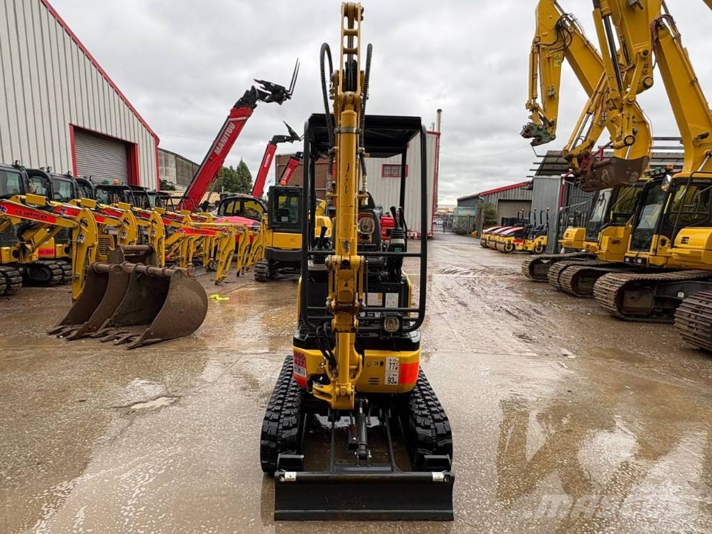 Komatsu PC 14 R-3HS حفارات صغيرة أقل من 7 طن (حفارات صغيرة)