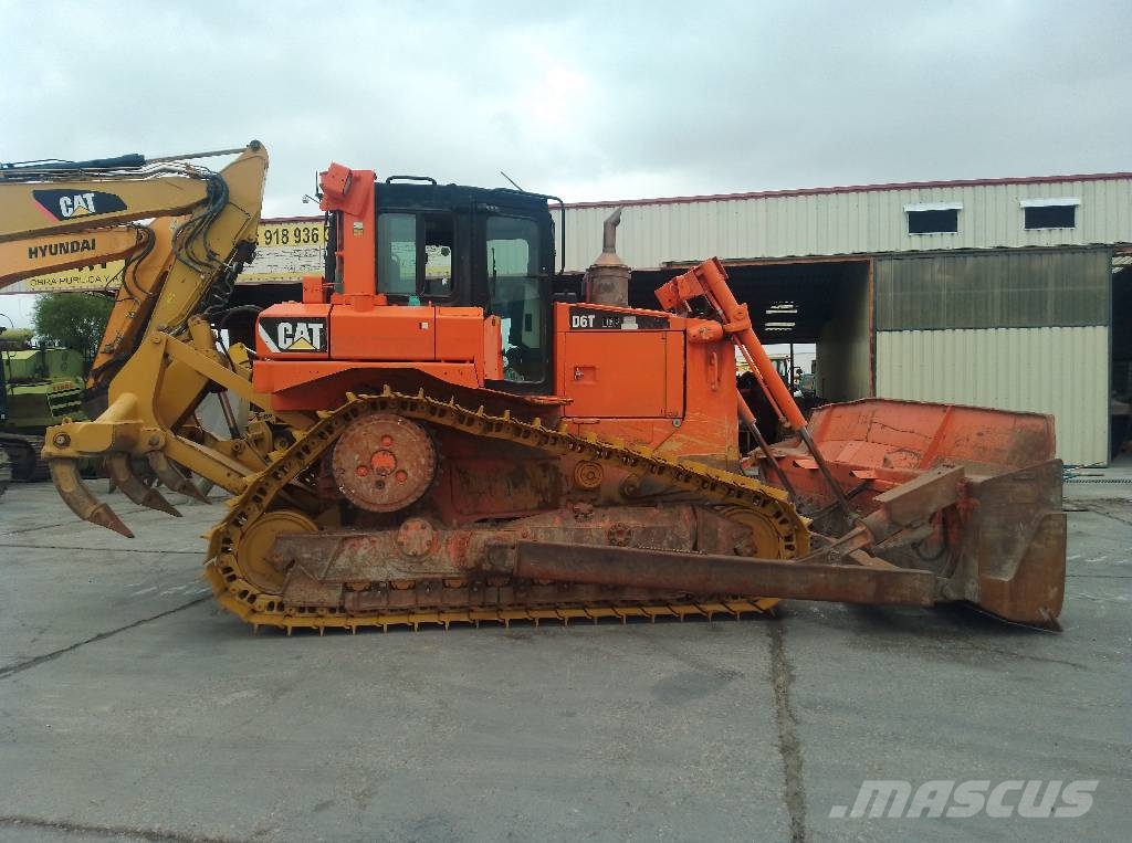 CAT D6T LGP Crawler dozers