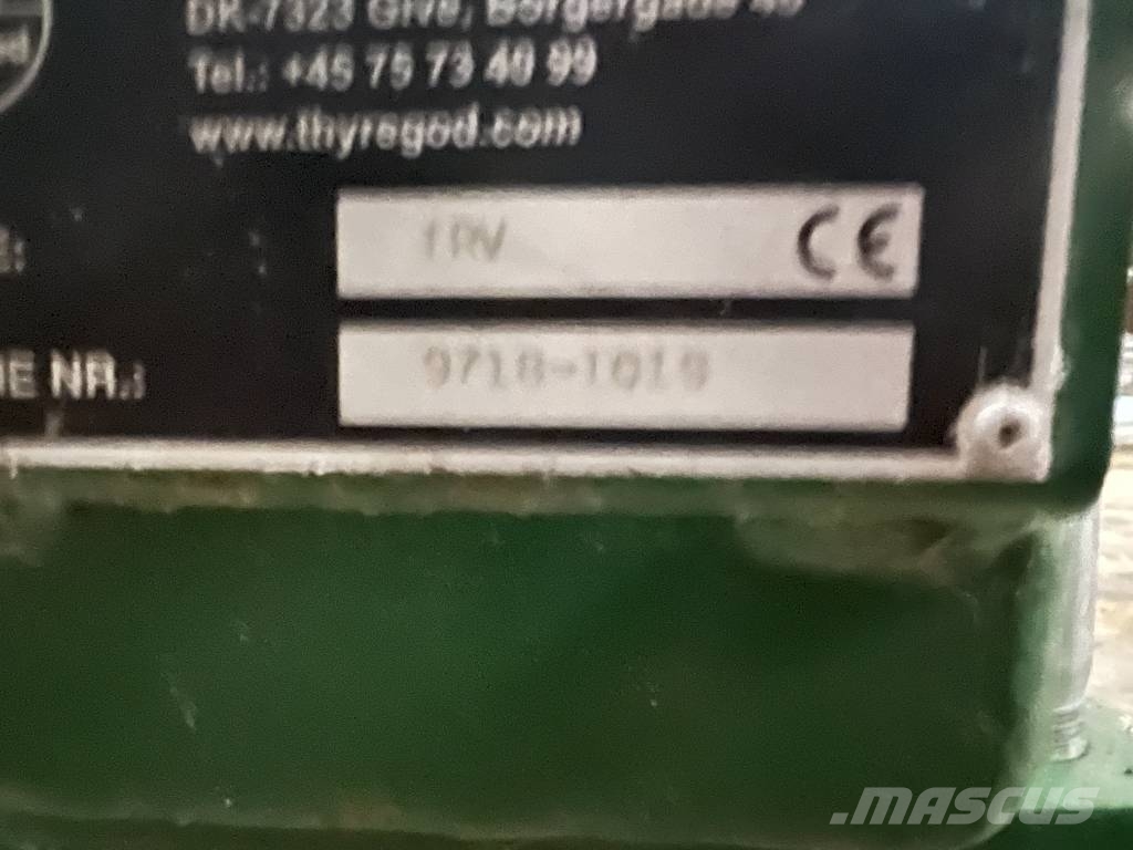 Thyregod TRV 12 rækket Međuredni kultivatori