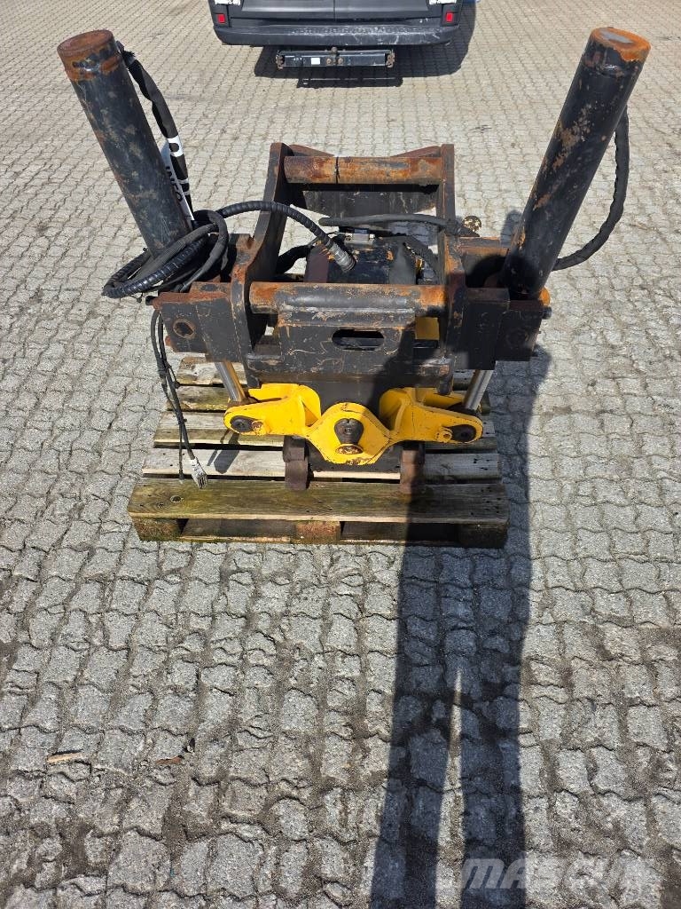 Engcon EC30 Tiltrotator