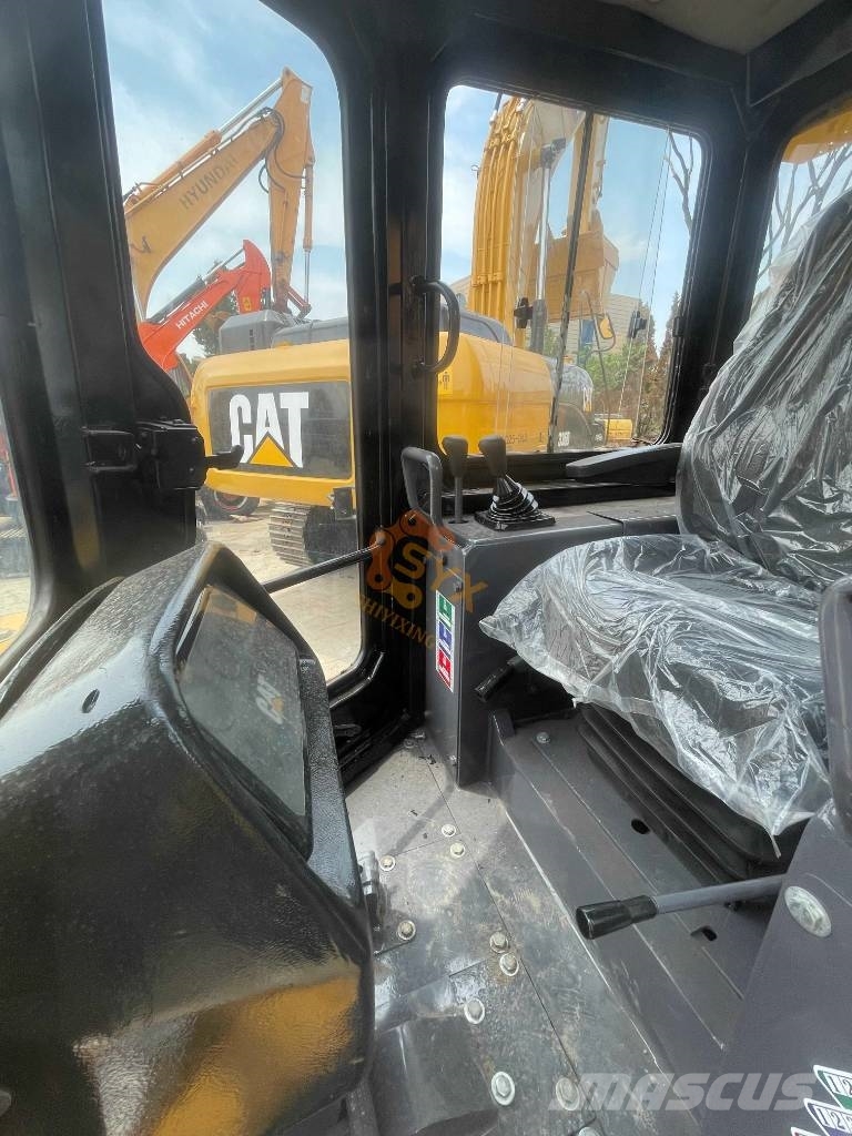 CAT D 5 K 履帶推土機