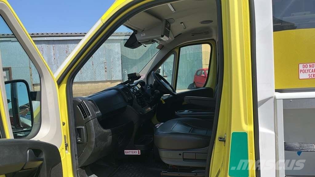 Fiat Ducato A&E Fiat Ducato A&E Vehicle with Stryker Pr Ambulancias