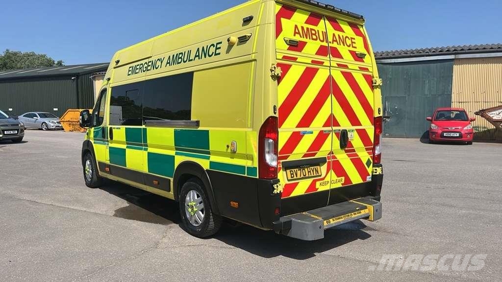 Fiat Ducato A&E Fiat Ducato A&E Vehicle with Stryker Pr Ambulancias