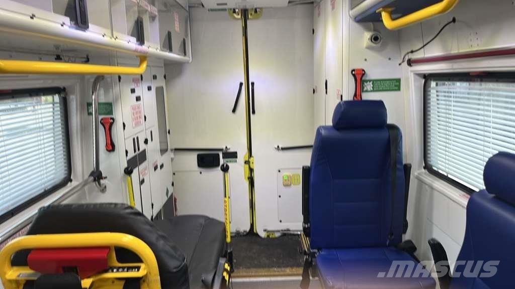 Fiat Ducato A&E Fiat Ducato A&E Vehicle with Stryker Pr Ambulancias