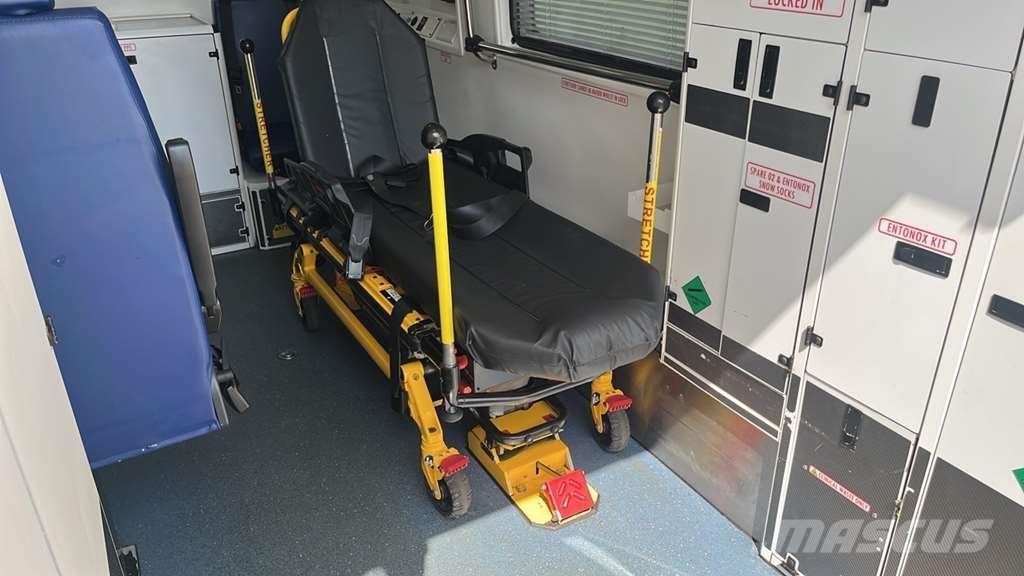 Fiat Ducato A&E Fiat Ducato A&E Vehicle with Stryker Pr Ambulancias