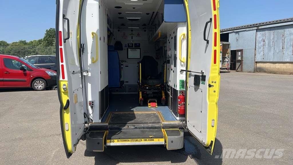 Fiat Ducato A&E Fiat Ducato A&E Vehicle with Stryker Pr Ambulancias