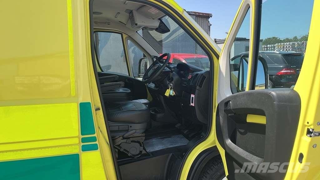Fiat Ducato A&E Fiat Ducato A&E Vehicle with Stryker Pr Ambulancias