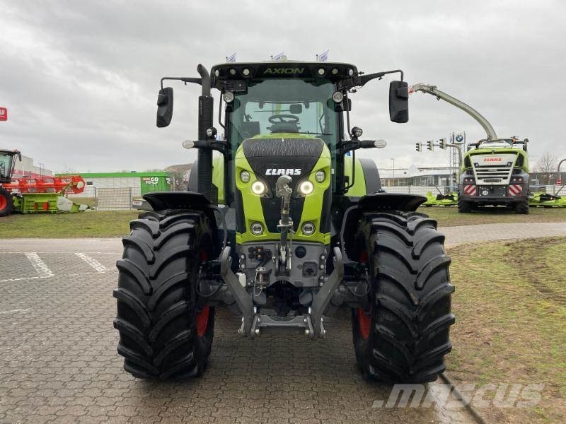 CLAAS AXION 870 트랙터