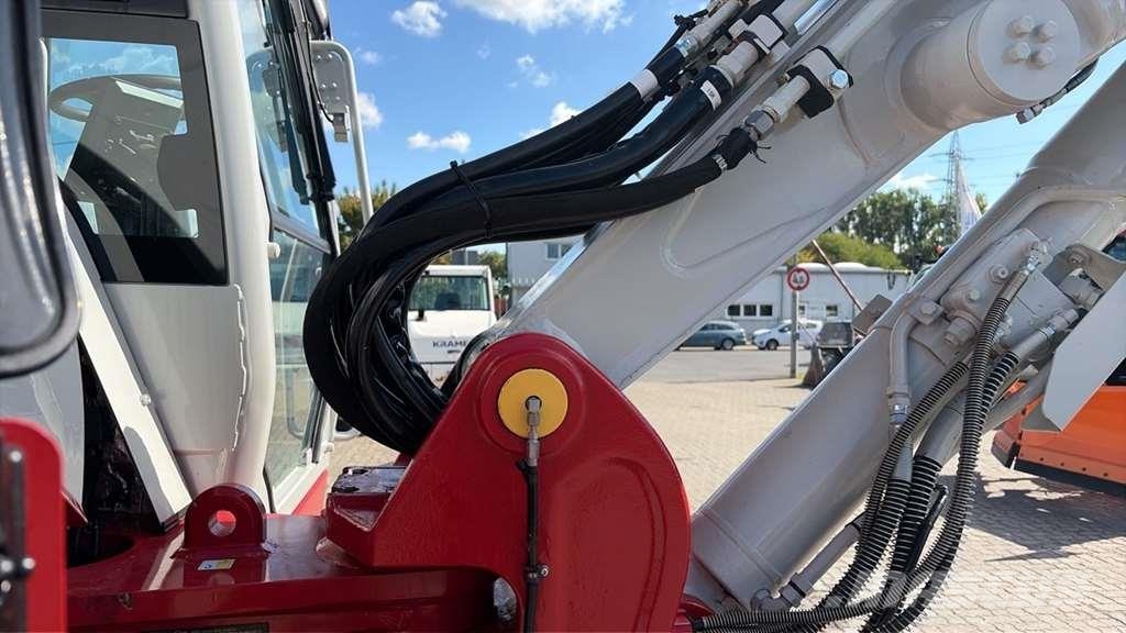 Takeuchi TB395W Spezialbagger