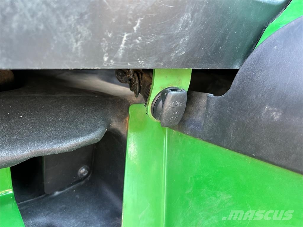 John Deere 6R 155 Tractoren