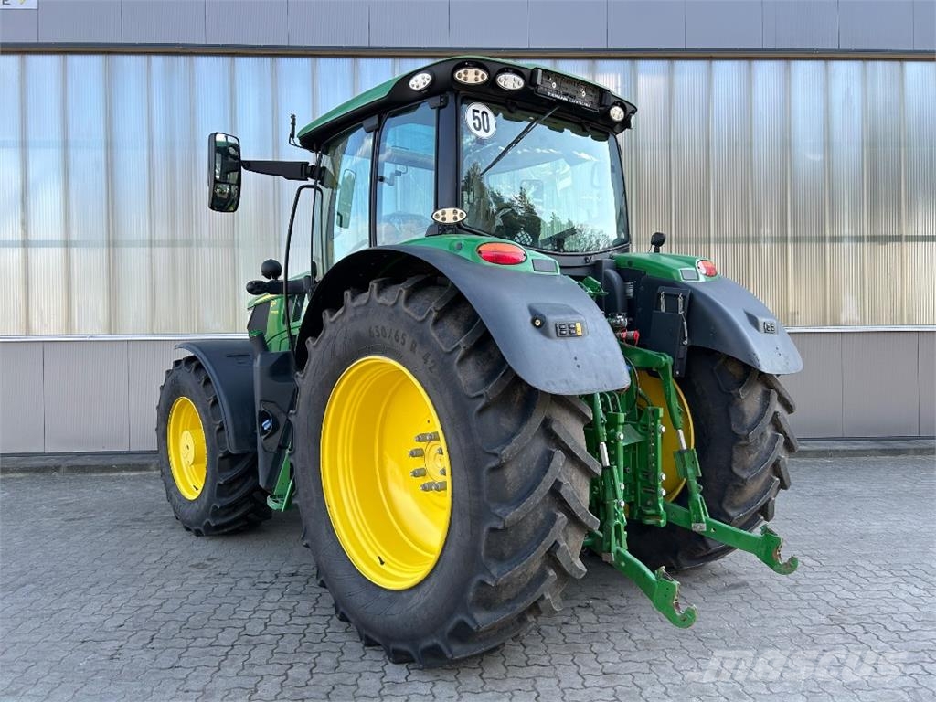 John Deere 6R 155 Tractoren