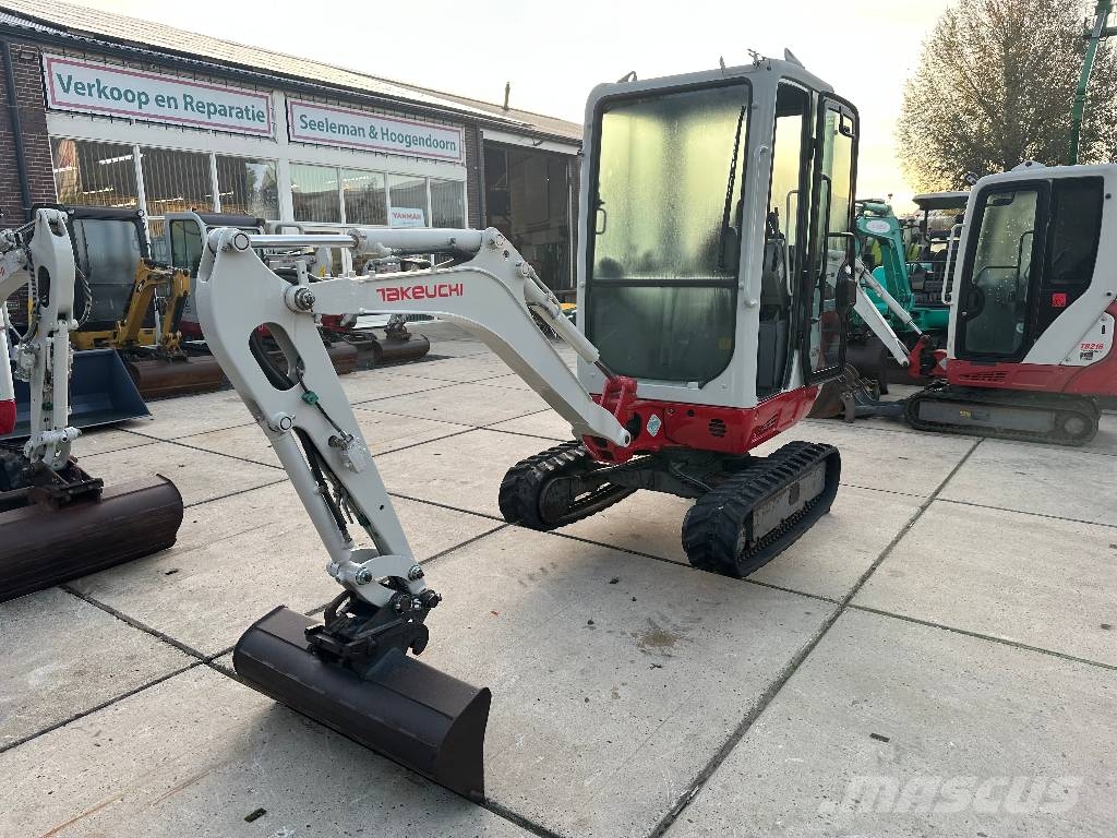 Takeuchi TB 216 Mini bagri <7t