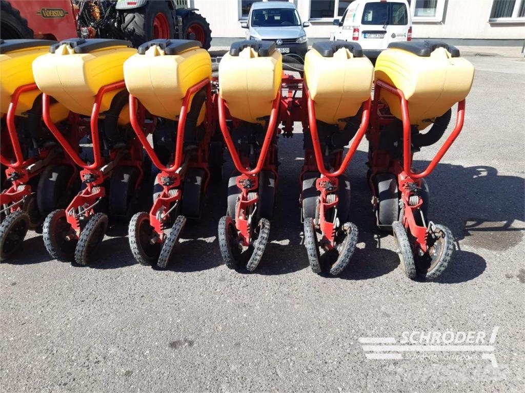 Väderstad TEMPO L 24 Tarkkuuskylvökoneet