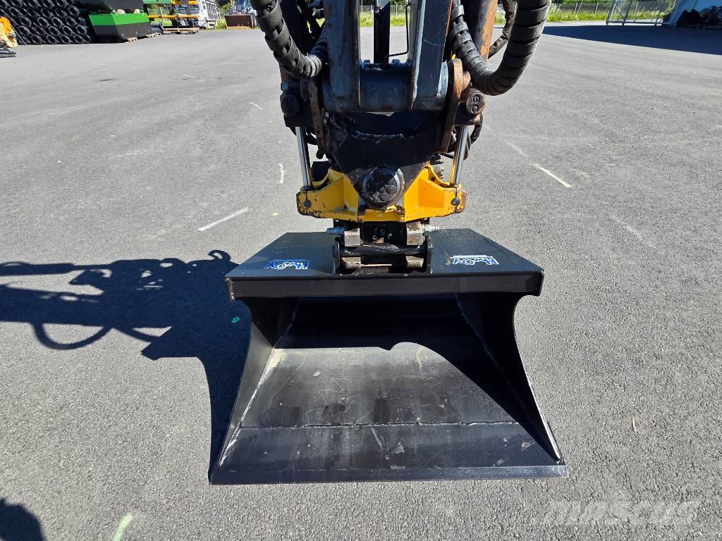 Lännen 8600 K Εκσκαφείς Φορτωτές τύπου JCB
