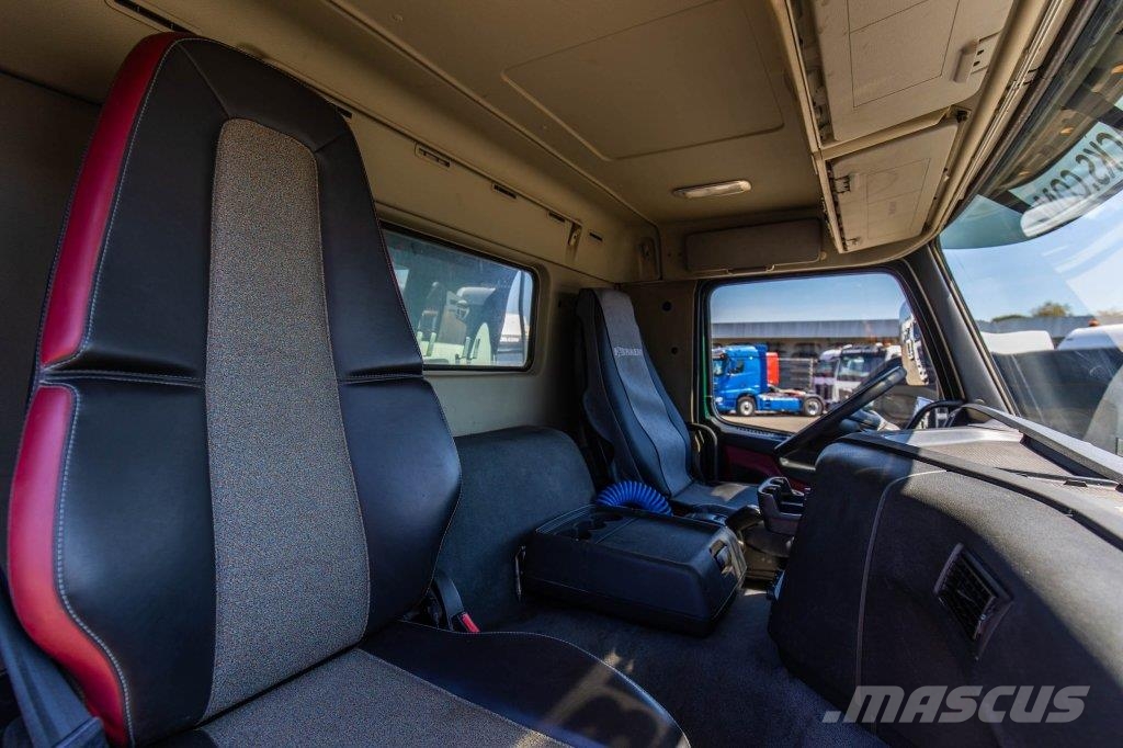 Volvo FMX 420 -6x6 - TIPPER / TRACTOR Billenő teherautók