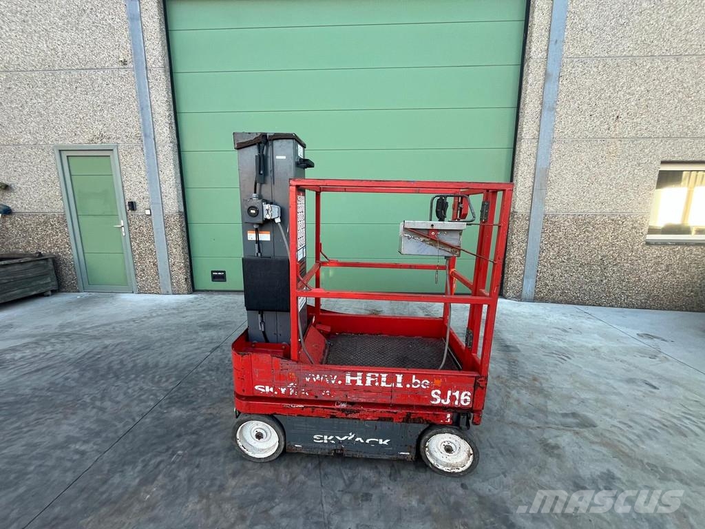 SkyJack SJ16 SJ16 Nacelles télescopiques