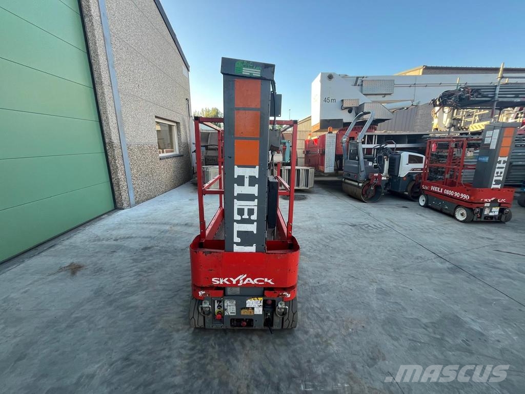 SkyJack SJ16 SJ16 Nacelles télescopiques