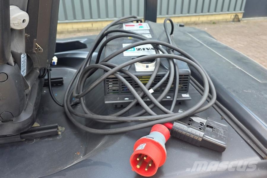 Doosan B30X-7 Plus Electric, 3 Tons Capacity, Lift Height شاحنات الديزل