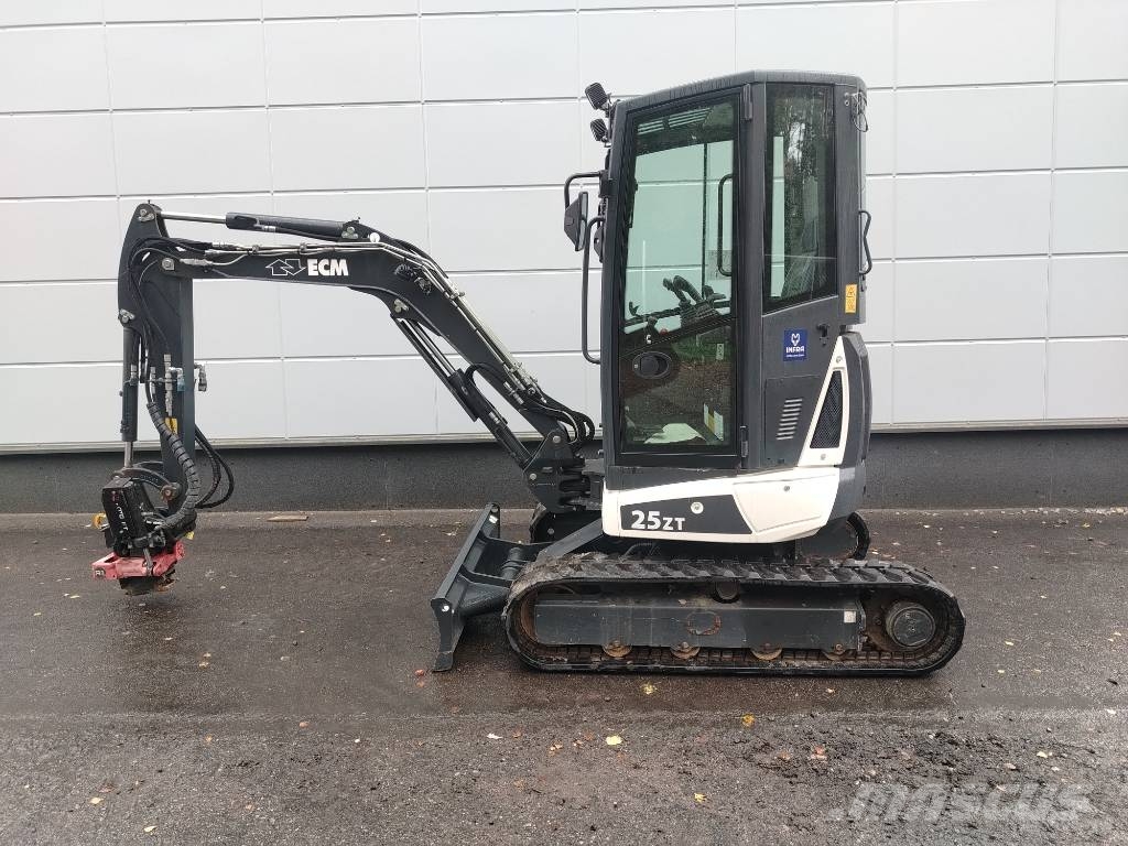 ECM 25ZT Minikaivukoneet < 7t