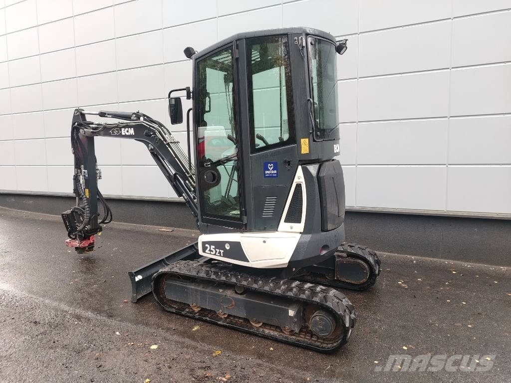 ECM 25ZT Minikaivukoneet < 7t