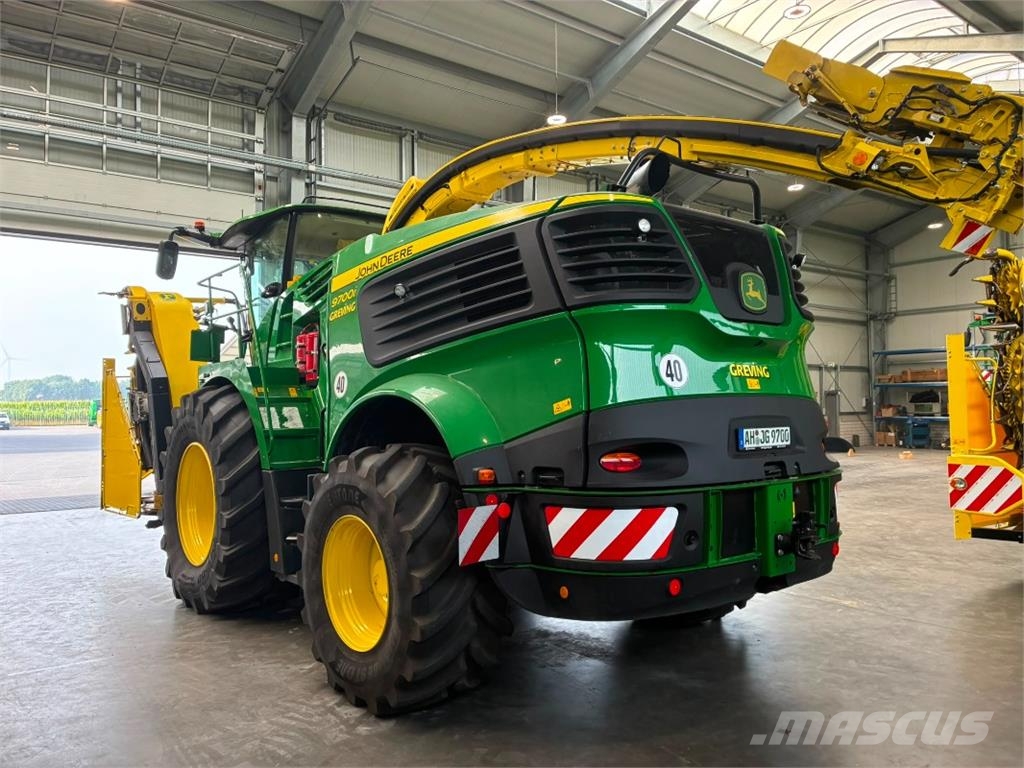 John Deere 9700i ProDrive 40 km/h inkl. Kemper 475 Plus Maisg Cosechadoras de forraje