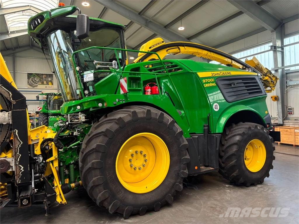 John Deere 9700i ProDrive 40 km/h inkl. Kemper 475 Plus Maisg Cosechadoras de forraje
