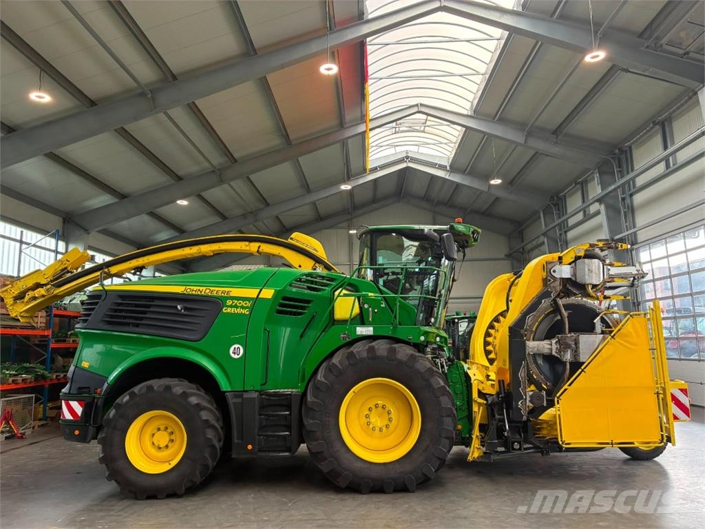 John Deere 9700i ProDrive 40 km/h inkl. Kemper 475 Plus Maisg Cosechadoras de forraje