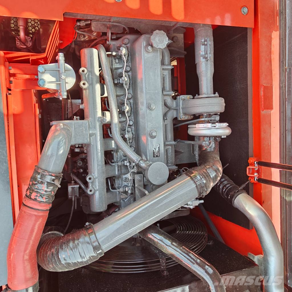 Doosan DX225LCA Гусеничные экскаваторы