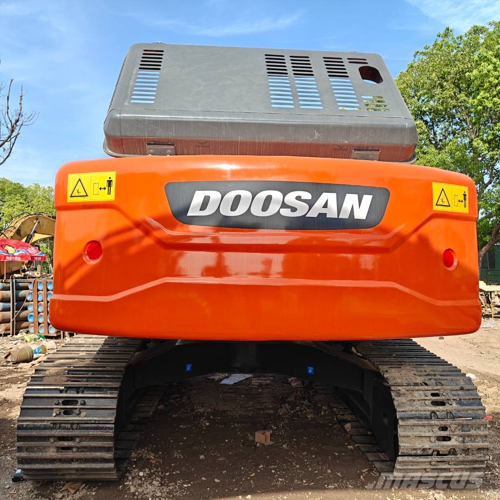 Doosan DX225LCA Гусеничные экскаваторы