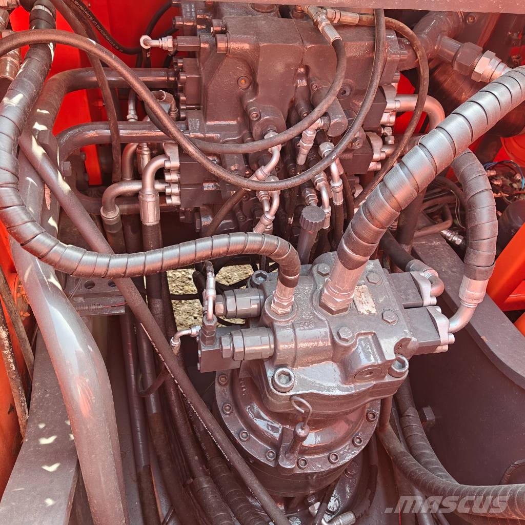 Doosan DX225LCA Гусеничные экскаваторы