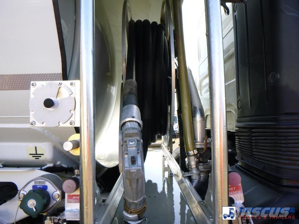 Renault Premium 270 dxi 4x2 fuel tank 13.3 m3 / 4 comp Tankwagen
