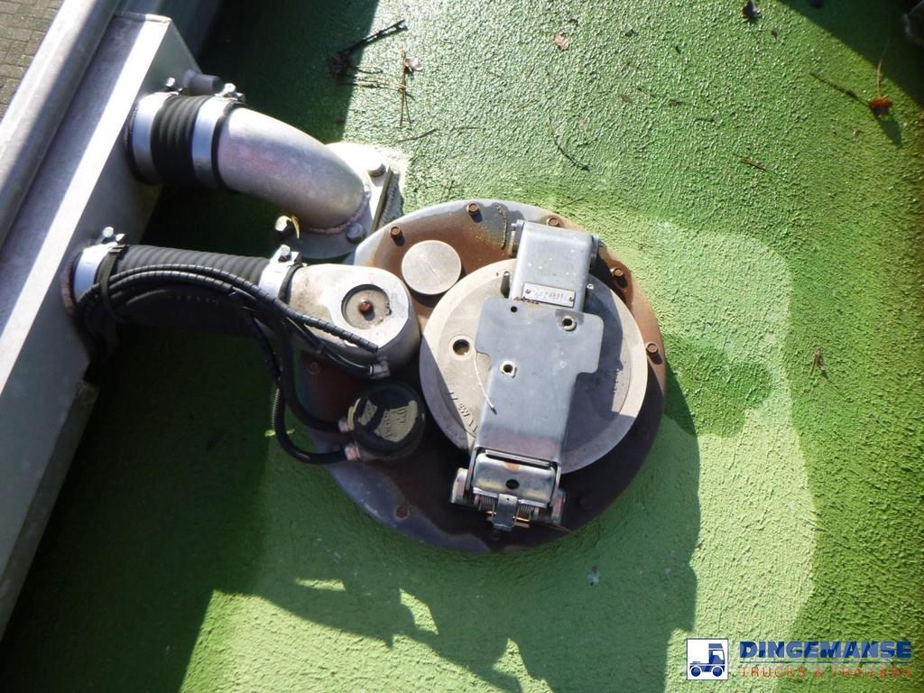 Renault Premium 270 dxi 4x2 fuel tank 13.3 m3 / 4 comp Tankwagen