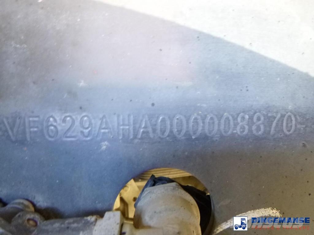 Renault Premium 270 dxi 4x2 fuel tank 13.3 m3 / 4 comp Tankwagen