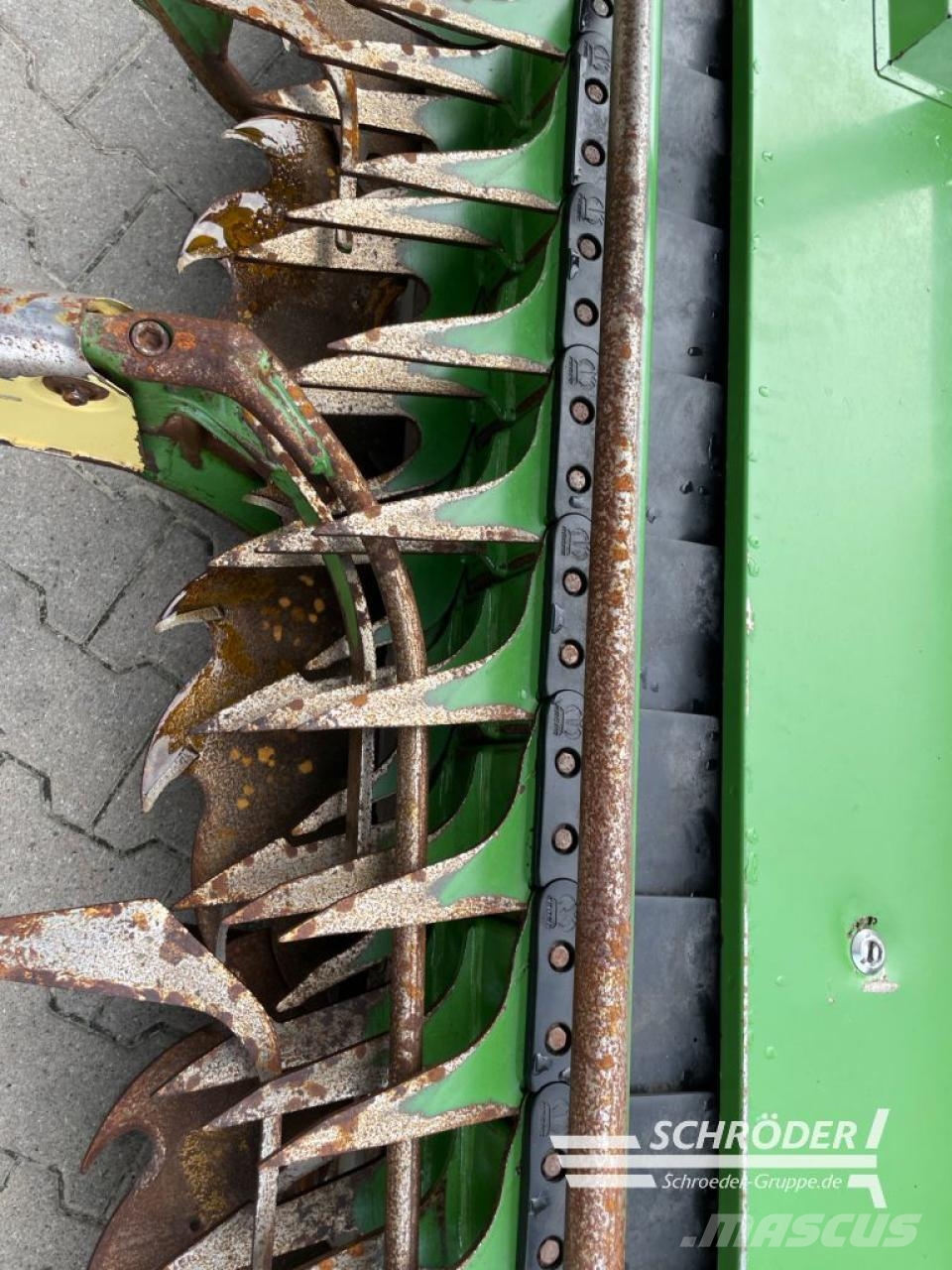 Krone BIG X 630 + EASYFLOW + XCOLLECT 750-3 Pašarų ruošimo technika