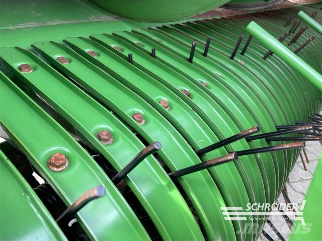 Krone BIG X 630 + EASYFLOW + XCOLLECT 750-3 Pašarų ruošimo technika