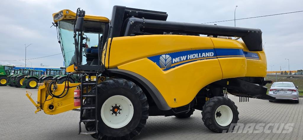 New Holland CX 5080 Mietitrebbiatrici