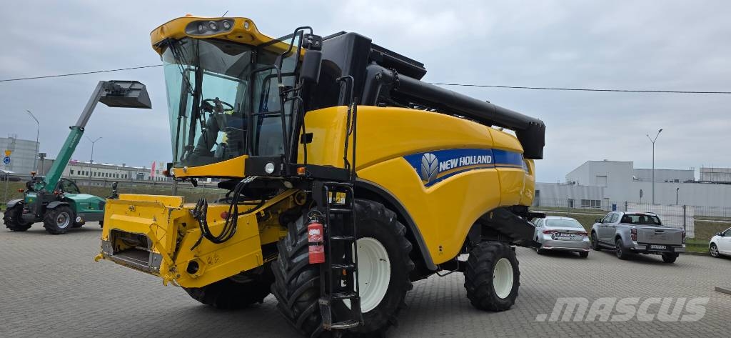 New Holland CX 5080 Mietitrebbiatrici
