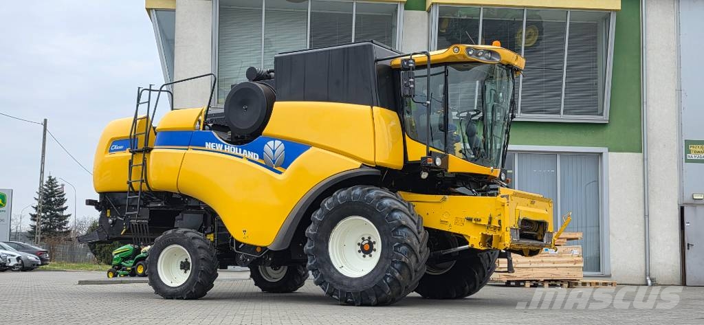 New Holland CX 5080 Mietitrebbiatrici