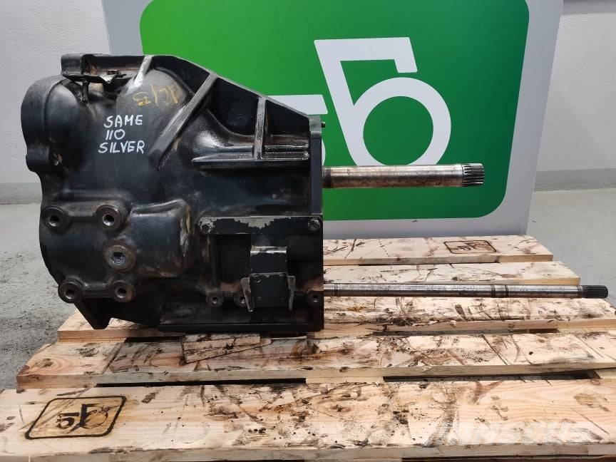 Same silver 100 {0.011.8880.5}clutch case Engines