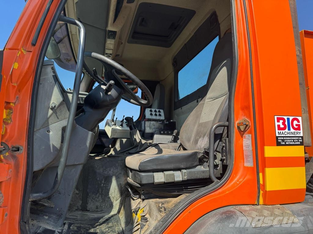 Renault Kerax 410 8x4 Full steel - Manual - Euro 4 - Big a Bañeras basculantes usadas