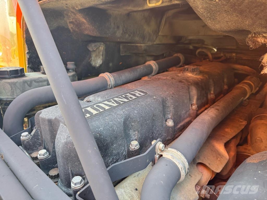 Renault Kerax 410 8x4 Full steel - Manual - Euro 4 - Big a Bañeras basculantes usadas