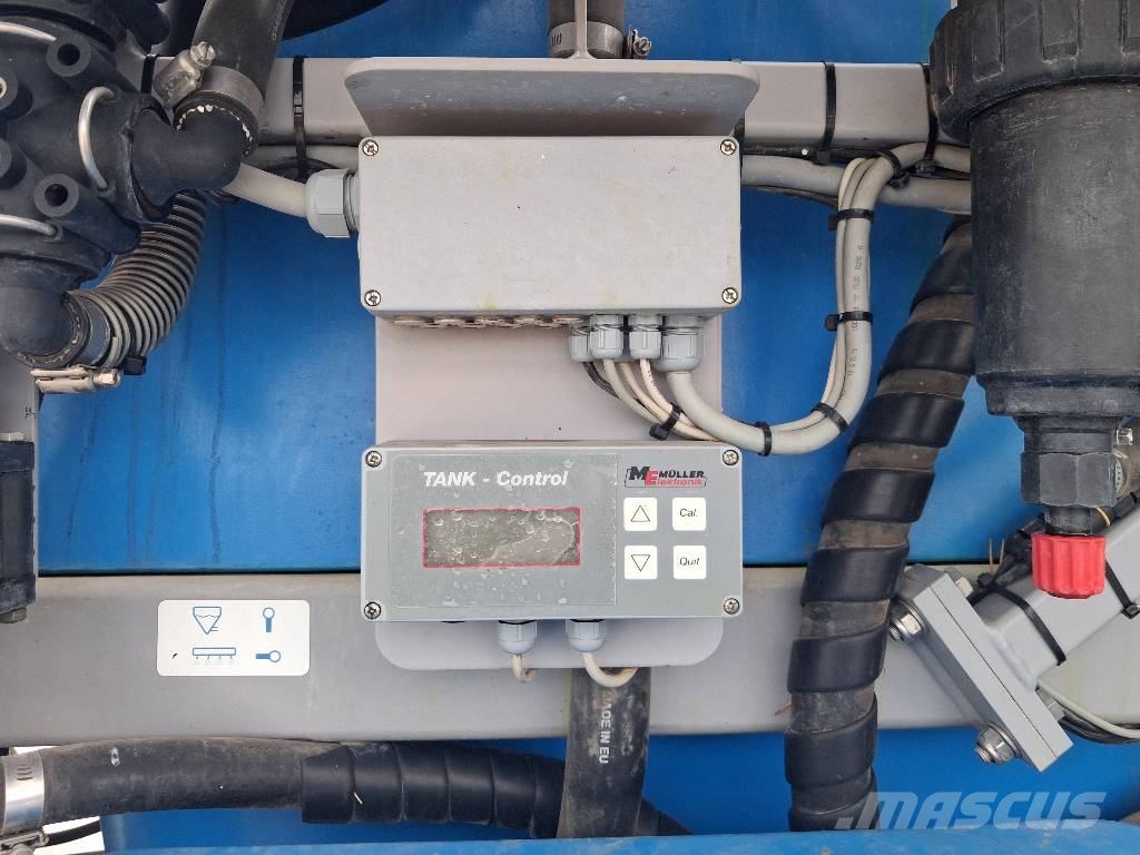 Lemken Primus 45 / 27  GPS الرشاشات