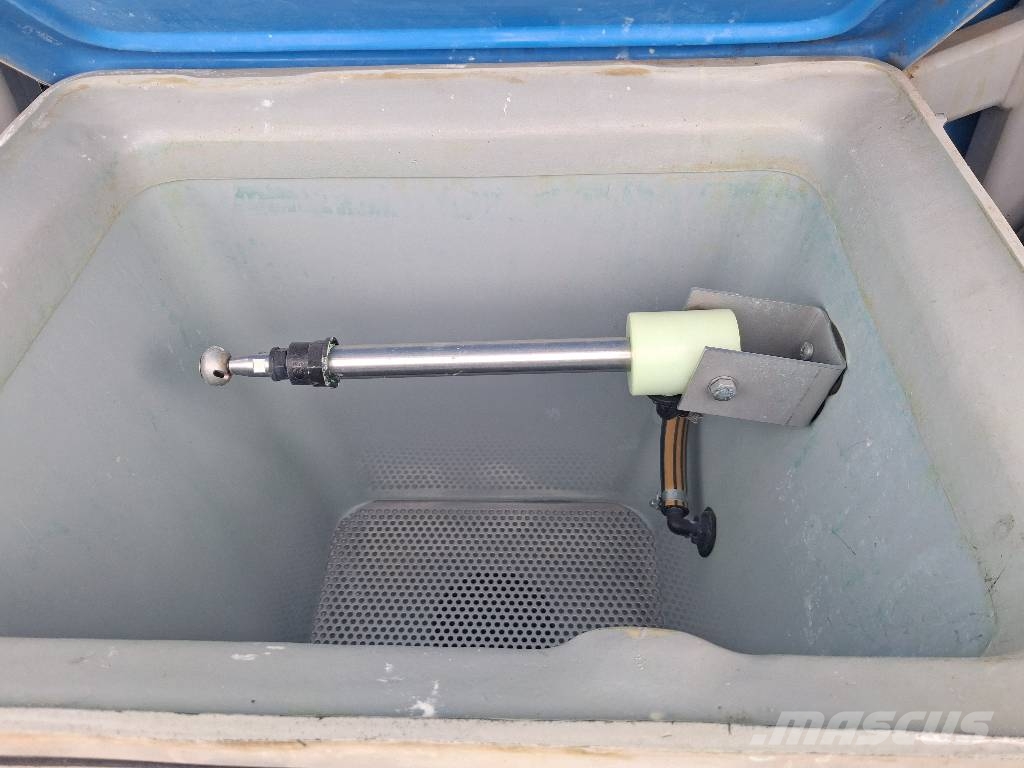 Lemken Primus 45 / 27  GPS الرشاشات