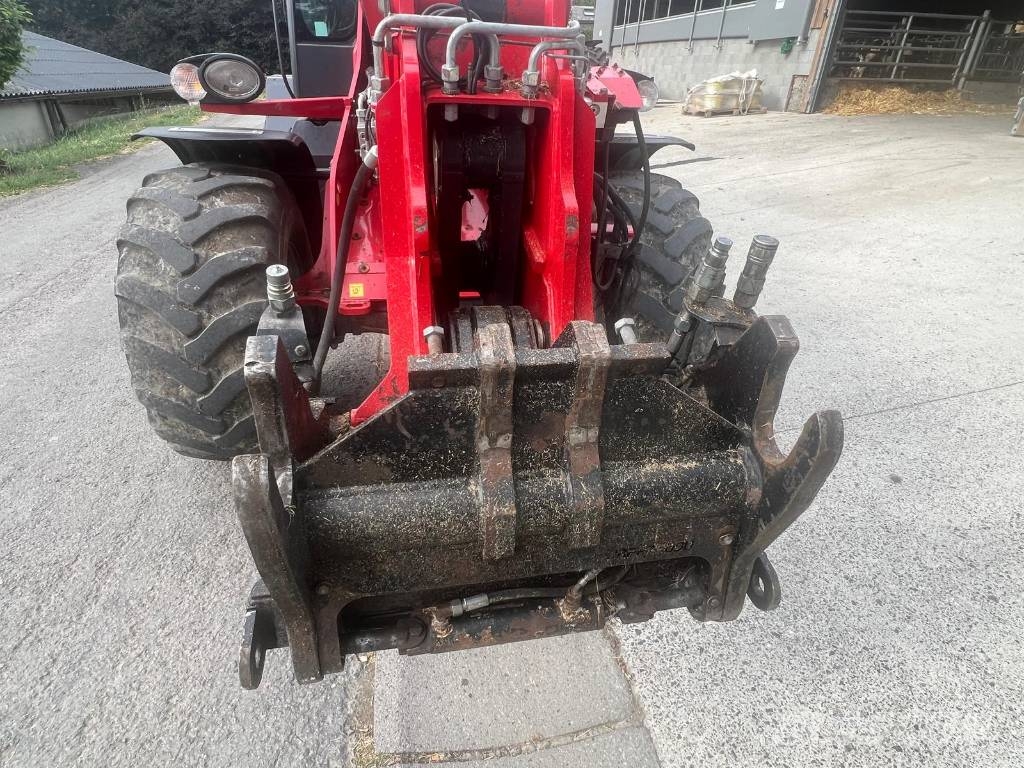 Schäffer 8620 T لوادر متعددة الأغراض